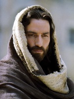 Jim Caviezel tenía curiosamente 33 años cuando rodó "La Pasión de Cristo". La misma edad a la que murió Jesucristo